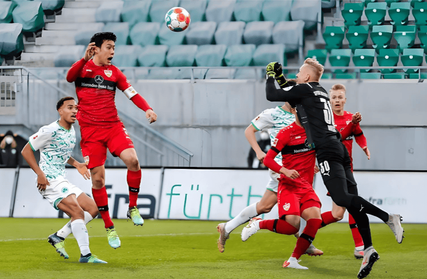 赛地聚焦：德国杯赛前热度飙升，斯图加特复出首秀，赛场秩序良好，球队文化再被提及的简单介绍