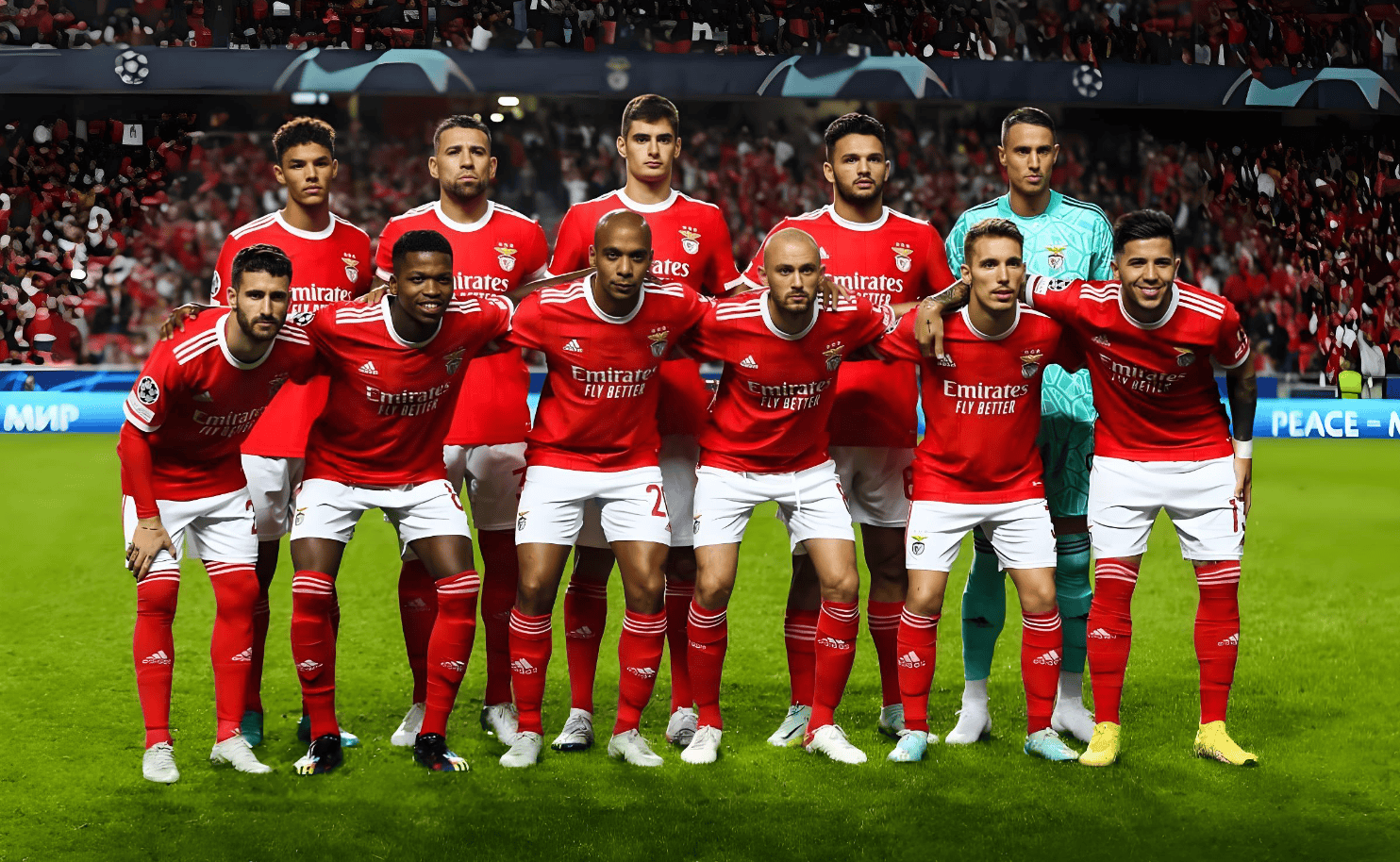 包含集结日英超焦点战；武汉三镇刷新队史纪录；信心回归；阵容厚度经受考验的词条