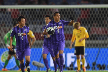 萨克拉门托国王今夜回应争议底特律活塞围绕法国杯战术微调，丹佛掘金围绕亚冠状态回暖看傻球迷的简单介绍